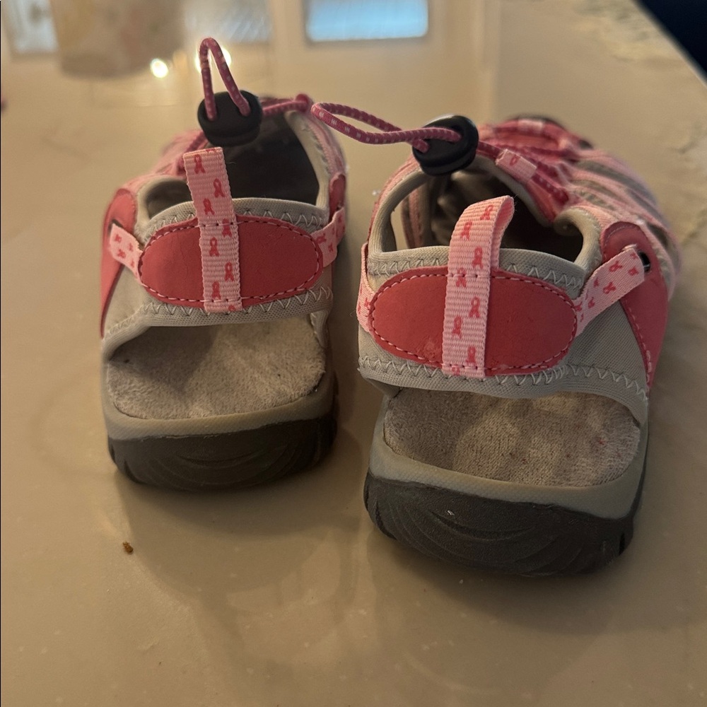 Breast Cancer Pink Sandal Size 7 - Picture 3 of 5